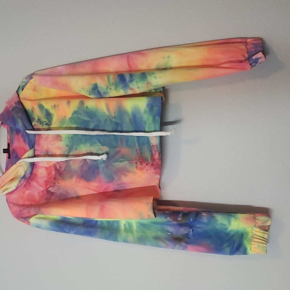 ellie & kate tie dye crop top hoodie. Size Lg